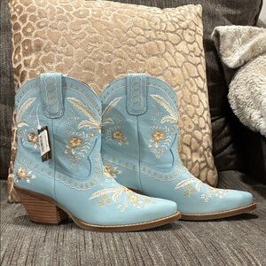 Dingo Light Blue Embroidered Western Boots